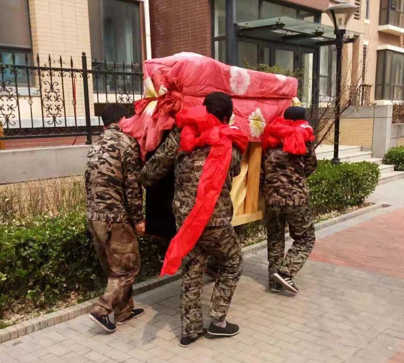 鋼琴搬運